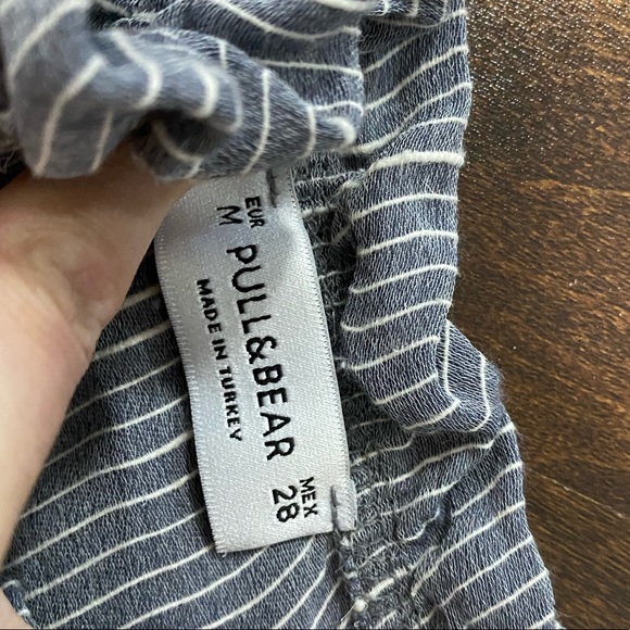 Pull & Bear Off the Shoulder Top - Picture 3 of 3